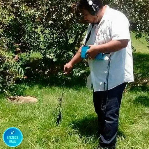 Técnico em reparação de infiltrações